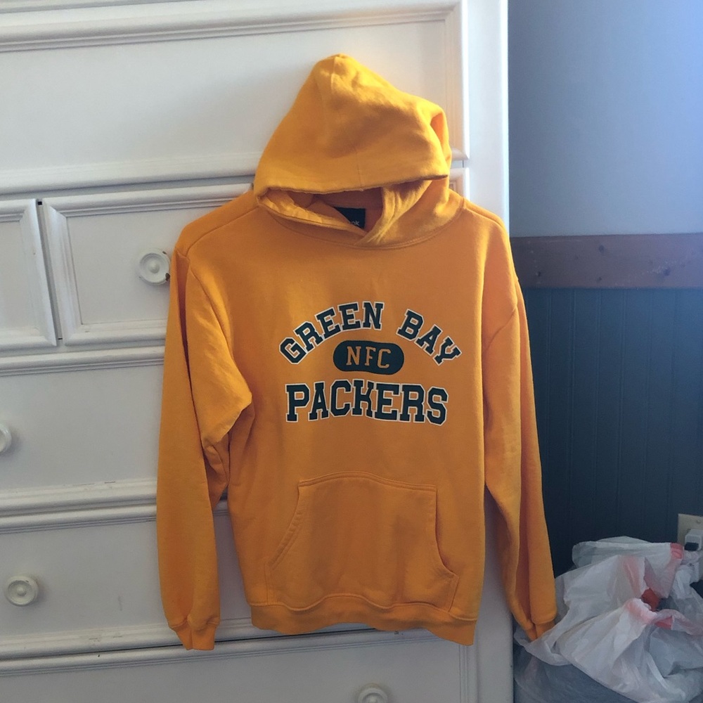 Green Bay Packer sweatshirt